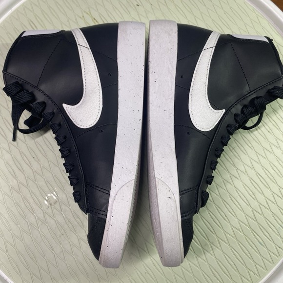 Nike Blazer Mid '77 Next Nature Black&White Mens Sneaker Gym school‎ Sz.6 EUC - Picture 8 of 12